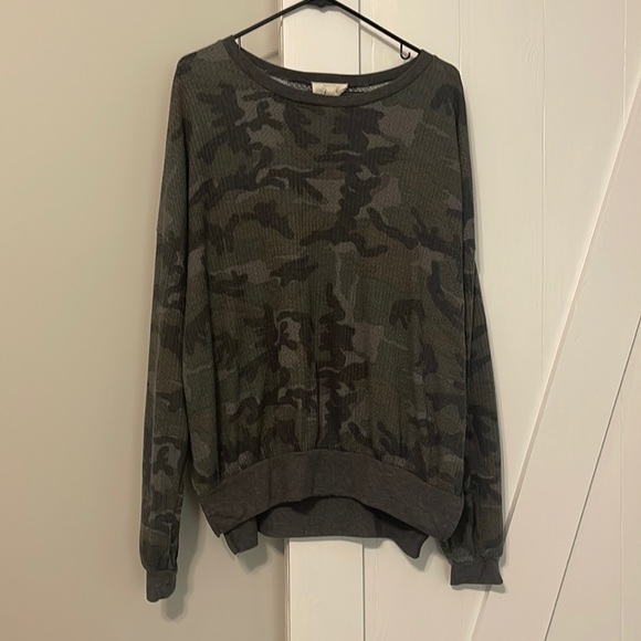 Boutique camo sweatshirt - Picture 1 of 2